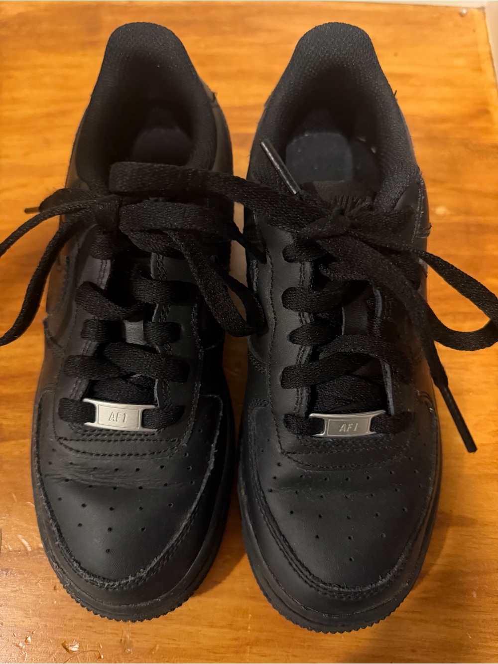 Kids Nike Black Air Force One size 4